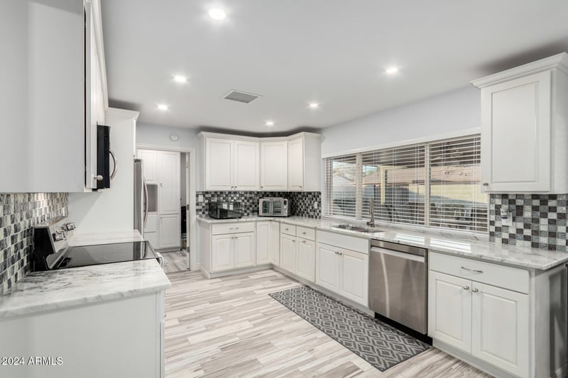 902 Curry St, Chandler, AZ 85225