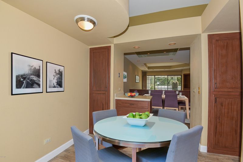 902 W Glendale Ave #101, Phoenix, AZ 85021