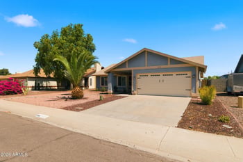 902 Sequoia Dr, Phoenix, AZ 85027