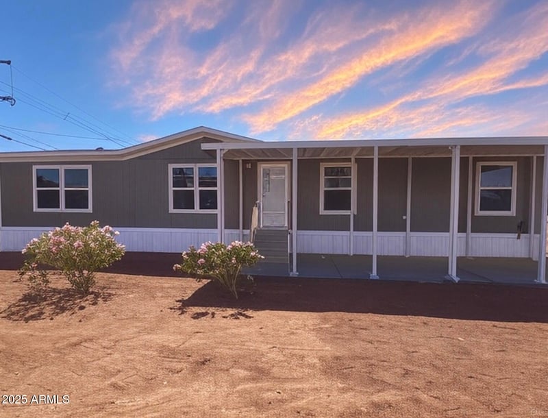 902 Warner Dr, Apache Junction, AZ 85120