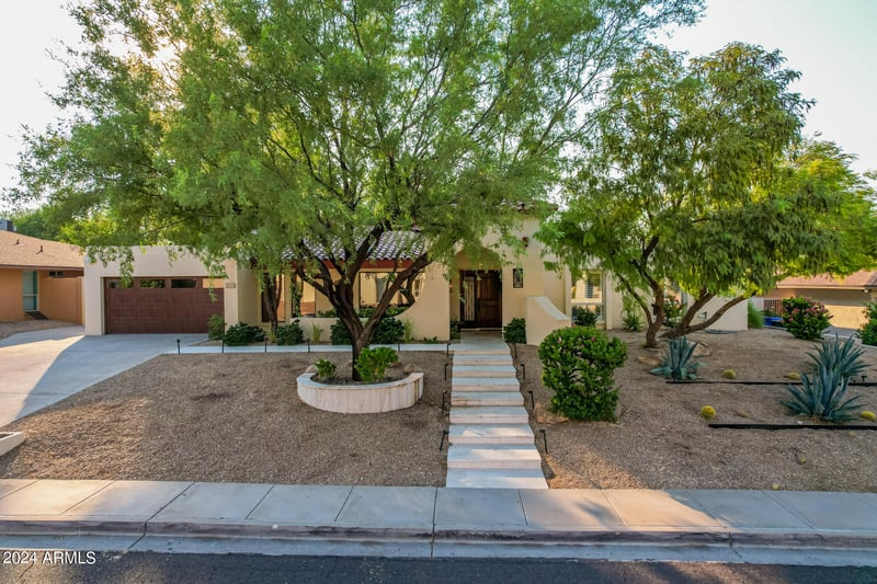 9020 N 33rd Way, Phoenix, AZ 85028
