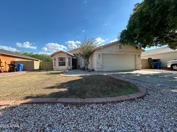 9021 Cambridge Ave, Phoenix, AZ 85037