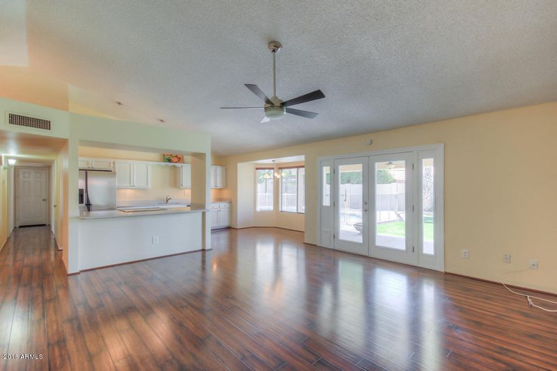 9021 E Sahuaro Dr, Scottsdale, AZ 85260