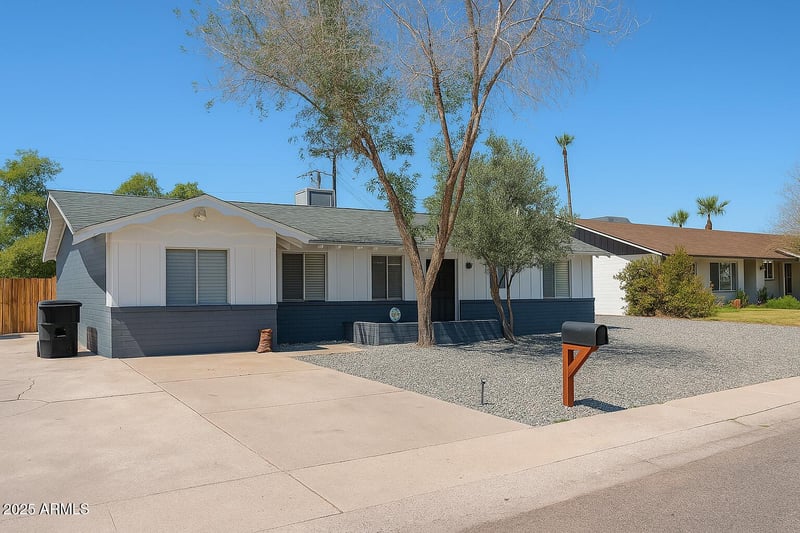9022 18th Dr, Phoenix, AZ 85021