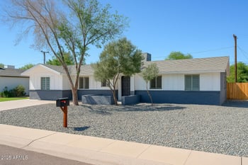 9022 18th Dr, Phoenix, AZ 85021