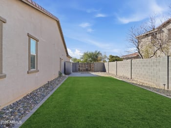 9023 42nd Dr, Laveen, AZ 85339