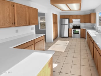 9023 Mauna Loa Ln, Peoria, AZ 85381