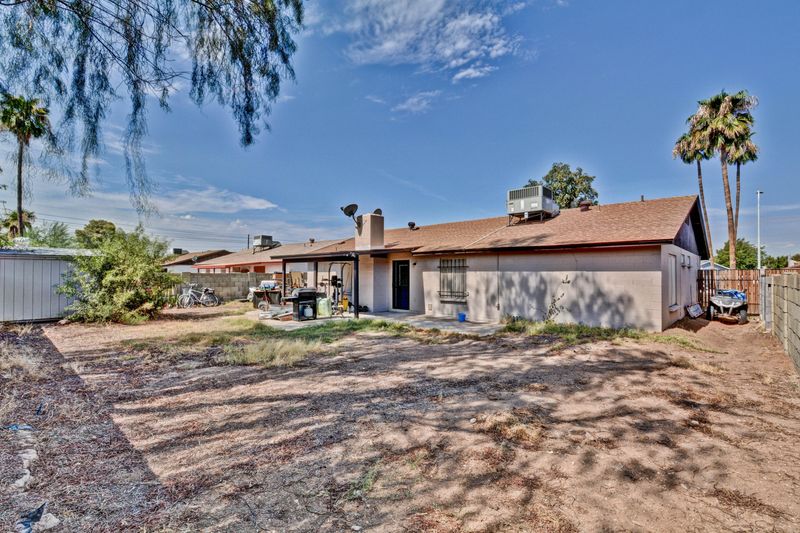 9023 N 63rd Ln, Glendale, AZ 85302