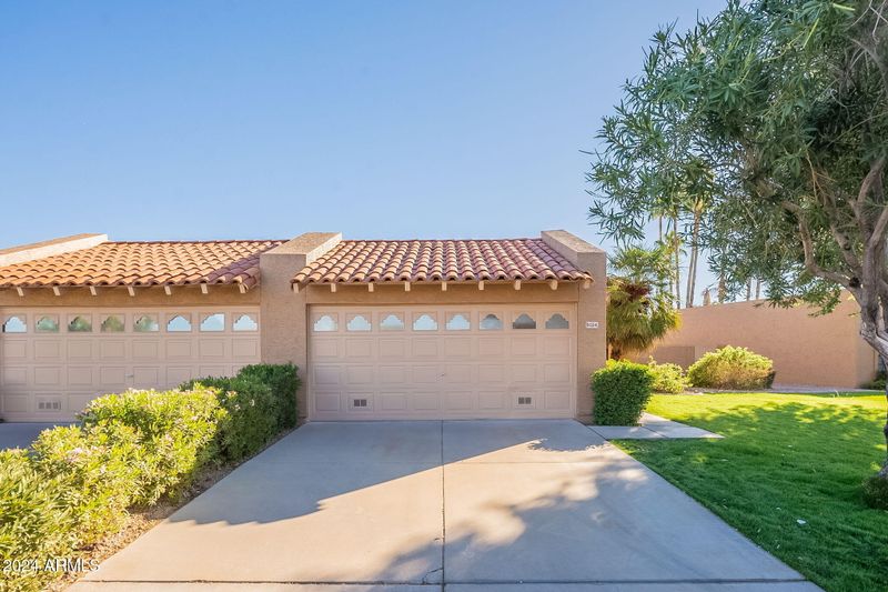 9024 E Winchcomb Dr, Scottsdale, AZ 85260