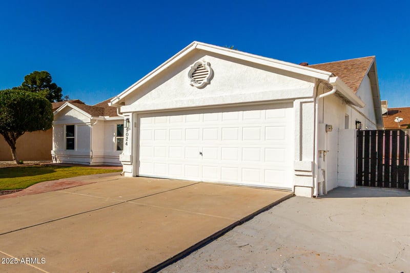 9024 Granada Rd, Phoenix, AZ 85037
