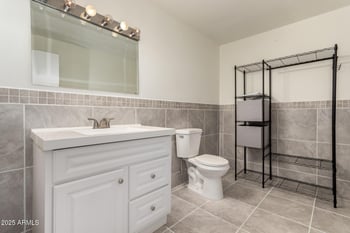 9024 Granada Rd, Phoenix, AZ 85037