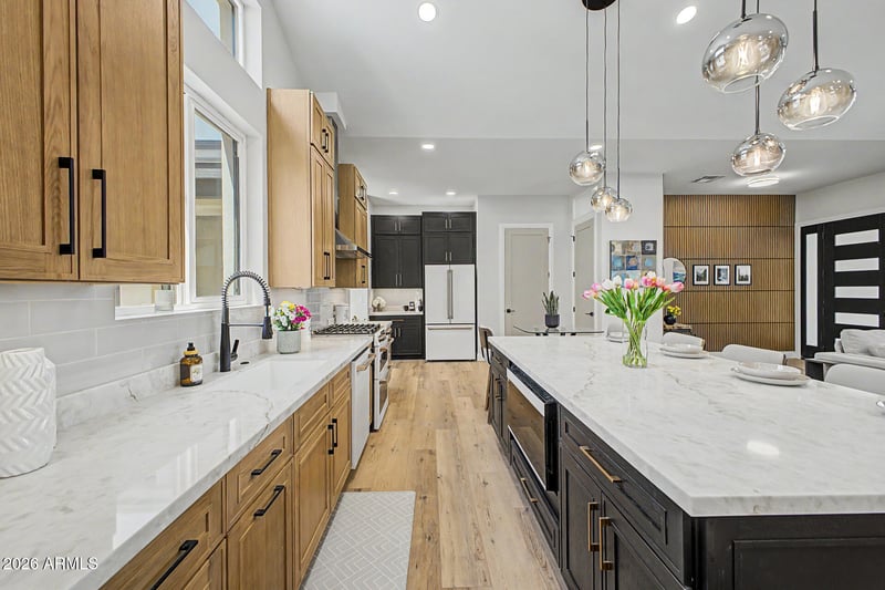 9024 28th St, Phoenix, AZ 85028