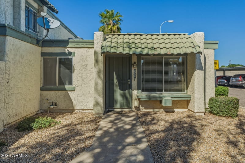 9024 N 51st Ln, Glendale, AZ 85302
