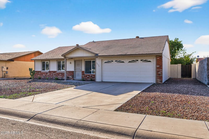 9025 Cinnabar Ave, Peoria, AZ 85345