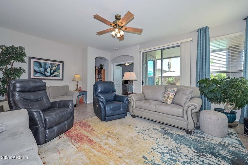9026 Runion Dr, Peoria, AZ 85382