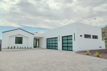 9027 19th St, Phoenix, AZ 85042