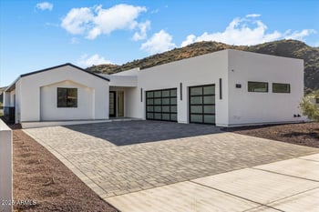 9027 19th St, Phoenix, AZ 85042