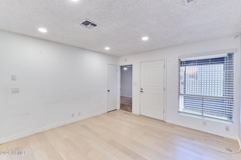 9027 W Elm St #7, Phoenix, AZ 85037