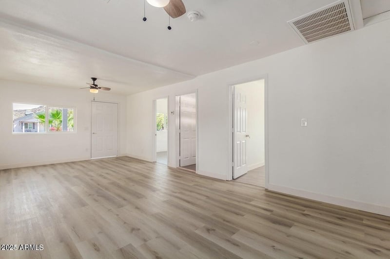 9028 10th St, Phoenix, AZ 85020