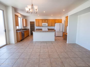9029 Yukon Dr, Peoria, AZ 85382