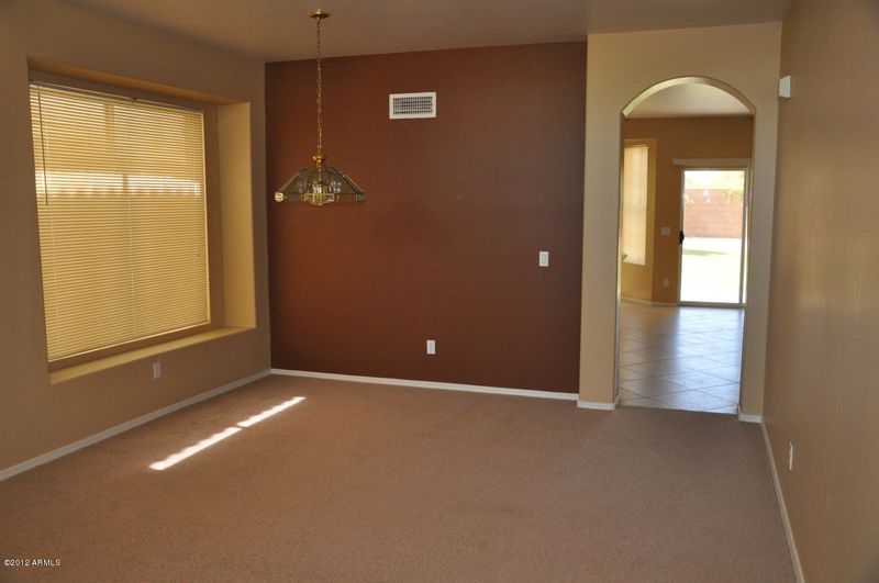 903 E Mohawk Dr, Phoenix, AZ 85024