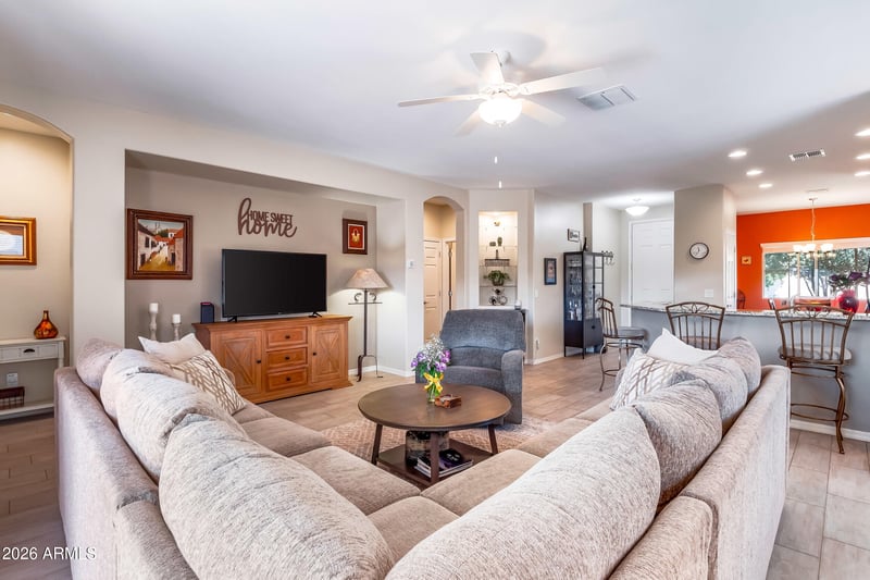903 Sisso Tree Ave, San Tan Valley, AZ 85140