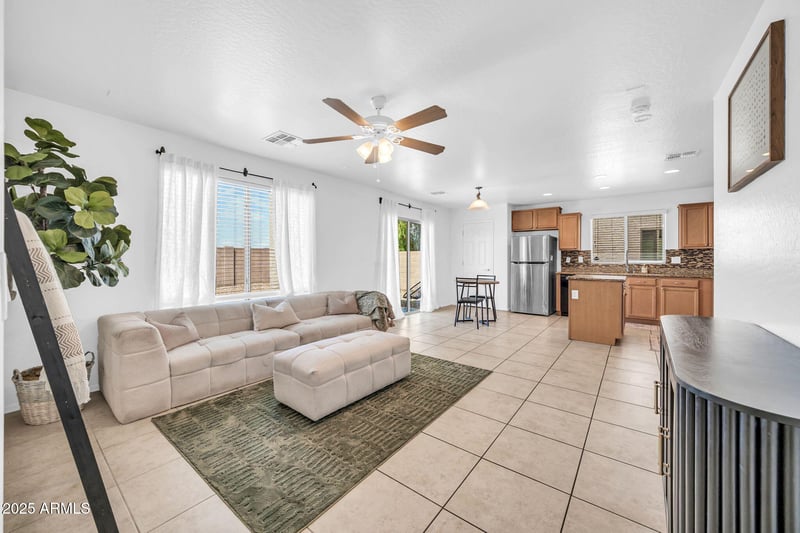 9030 58th Dr, Laveen, AZ 85339