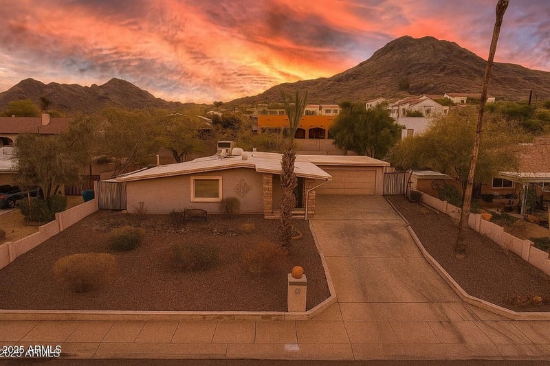 9031 14th St, Phoenix, AZ 85020