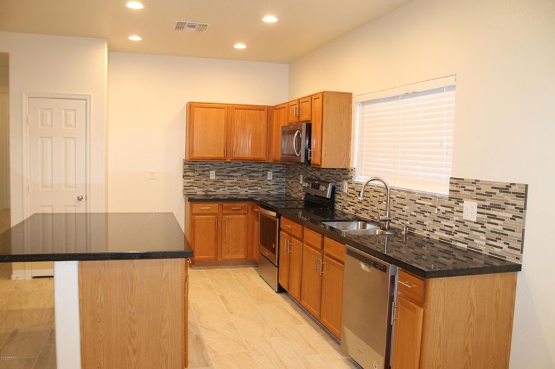 9031 E Plata Ave, Mesa, AZ 85212