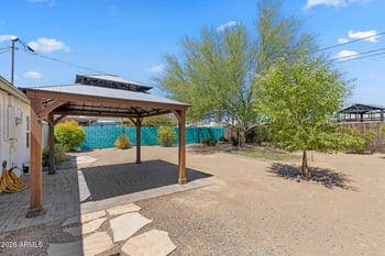 9031 N 2nd Dr, Phoenix, AZ 85021