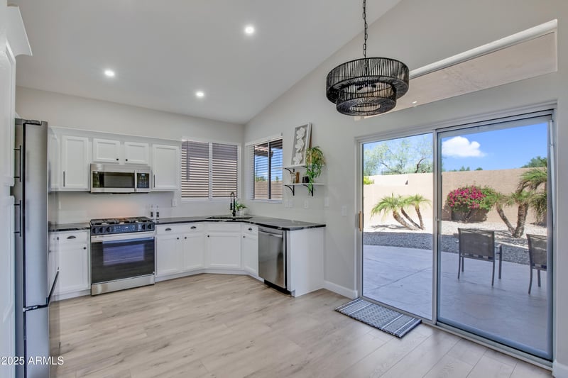 9032 Sierra Pinta Dr, Peoria, AZ 85382