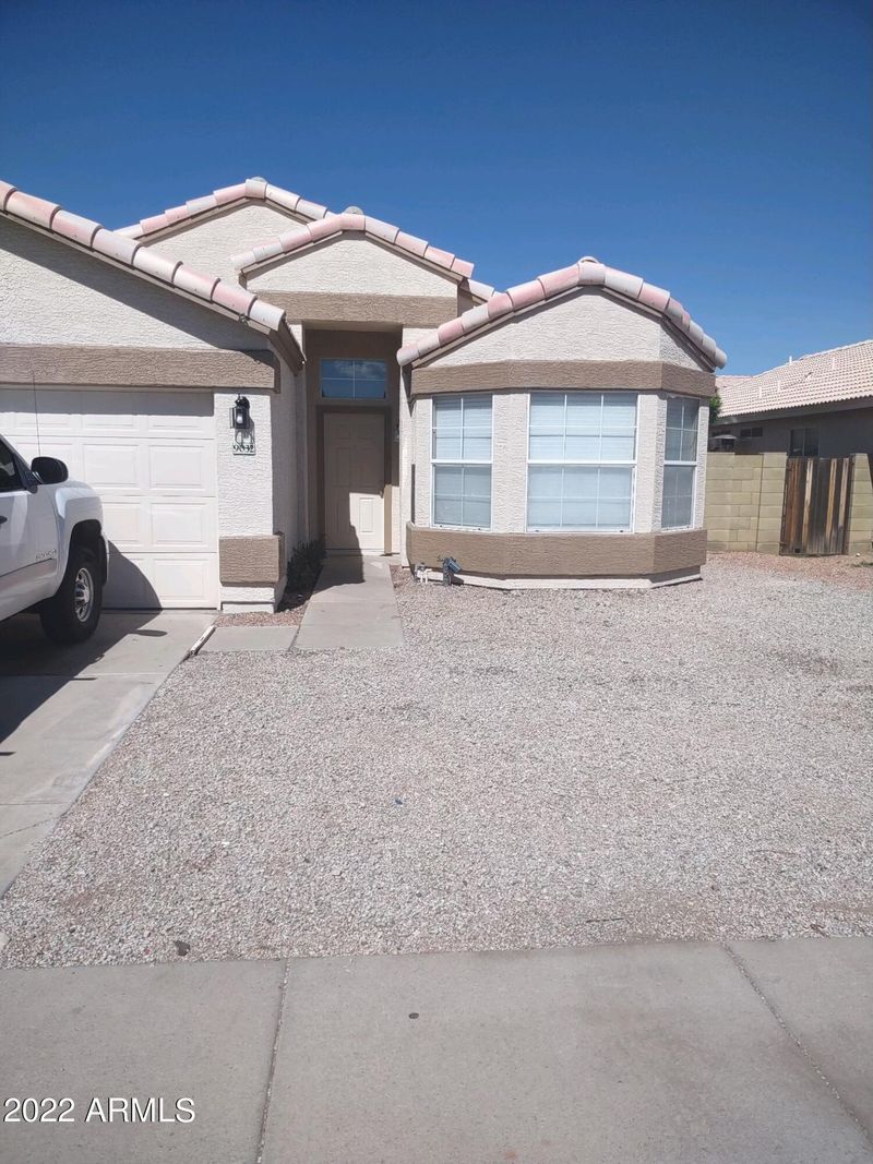 9032 W Holly St, Phoenix, AZ 85037
