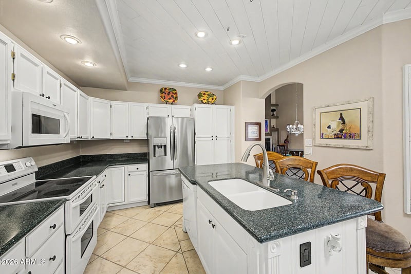 9032 W Port Royale Ln, Peoria, AZ 85381