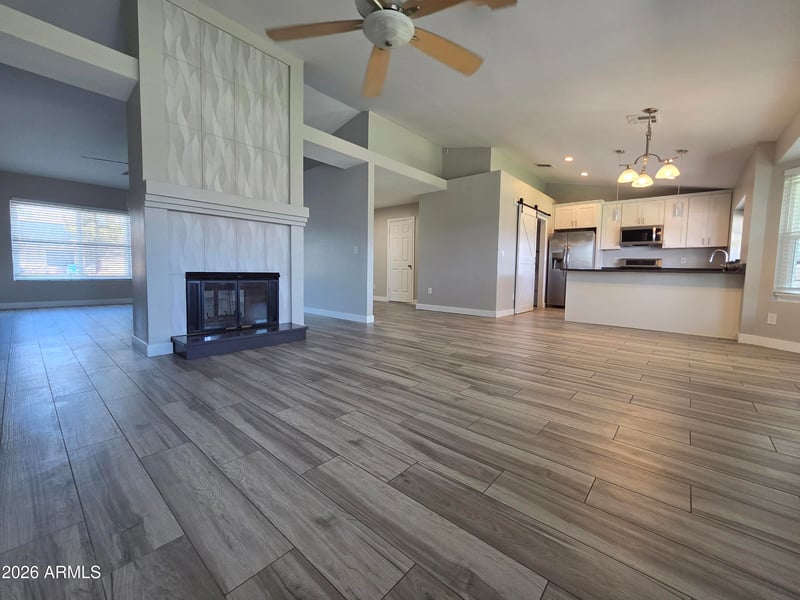 9033 W Purdue Ave, Peoria, AZ 85345