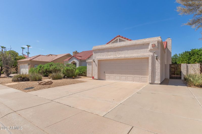 9034 E Corrine Dr, Scottsdale, AZ 85260