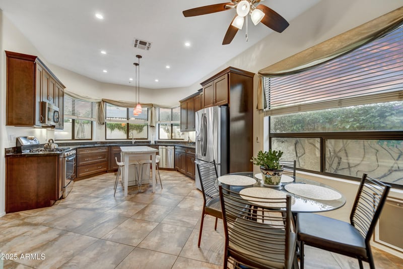 9034 Helm Dr, Scottsdale, AZ 85260