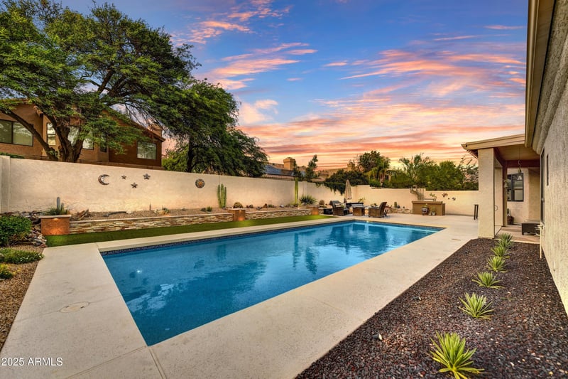 9034 Helm Dr, Scottsdale, AZ 85260