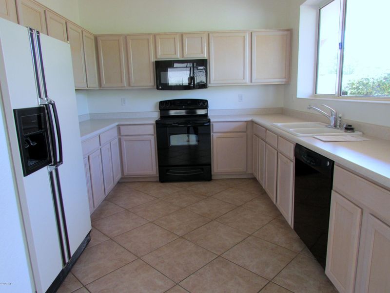 9034 W Escuda Dr, Peoria, AZ 85382