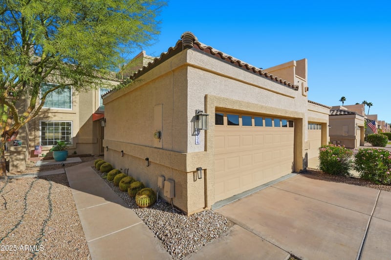9034 W Port Royale Ln, Peoria, AZ 85381