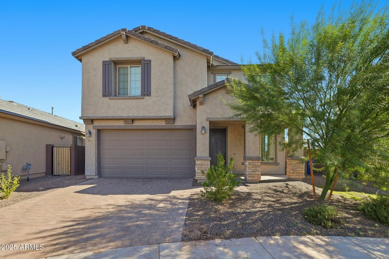 9035 67th Dr, Laveen, AZ 85339