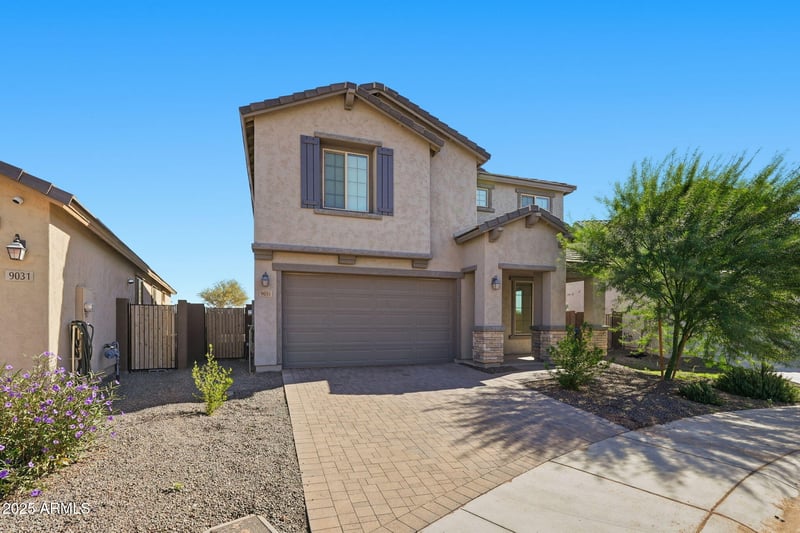 9035 67th Dr, Laveen, AZ 85339