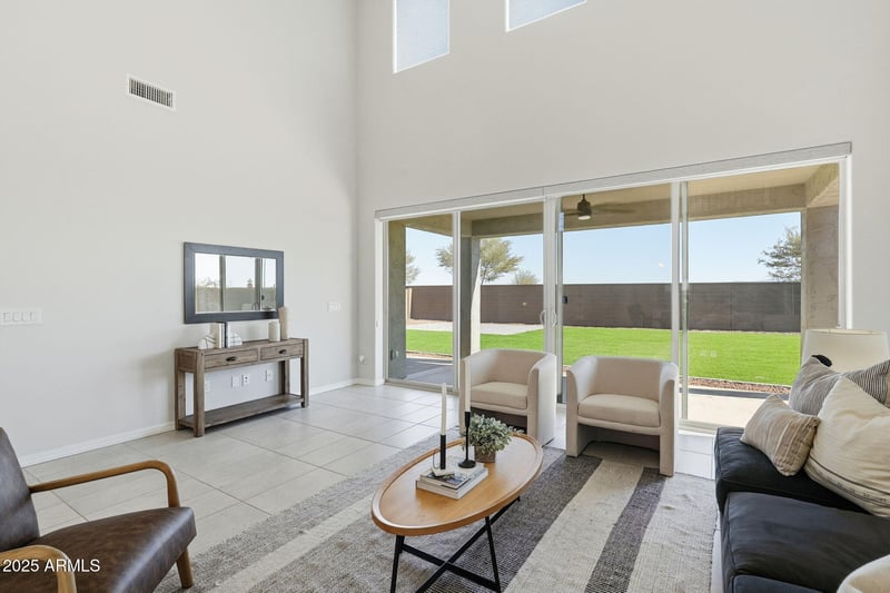 9035 67th Dr, Laveen, AZ 85339