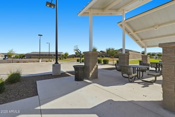 9035 67th Dr, Laveen, AZ 85339