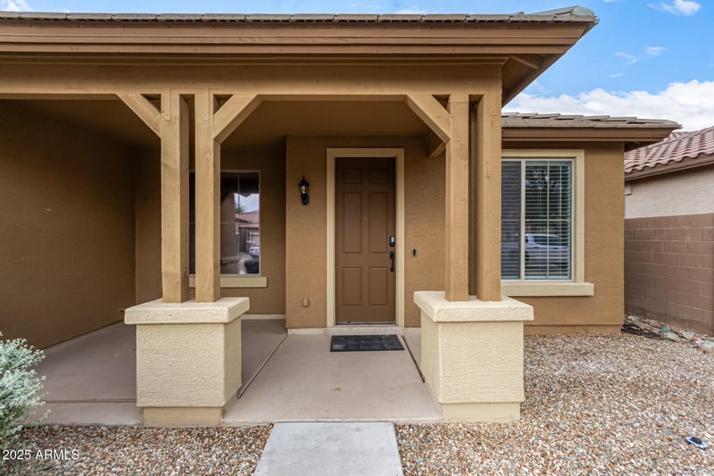 9036 Kerby Ave, Tolleson, AZ 85353