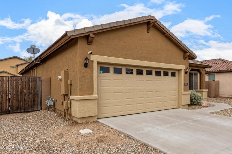 9036 Kerby Ave, Tolleson, AZ 85353