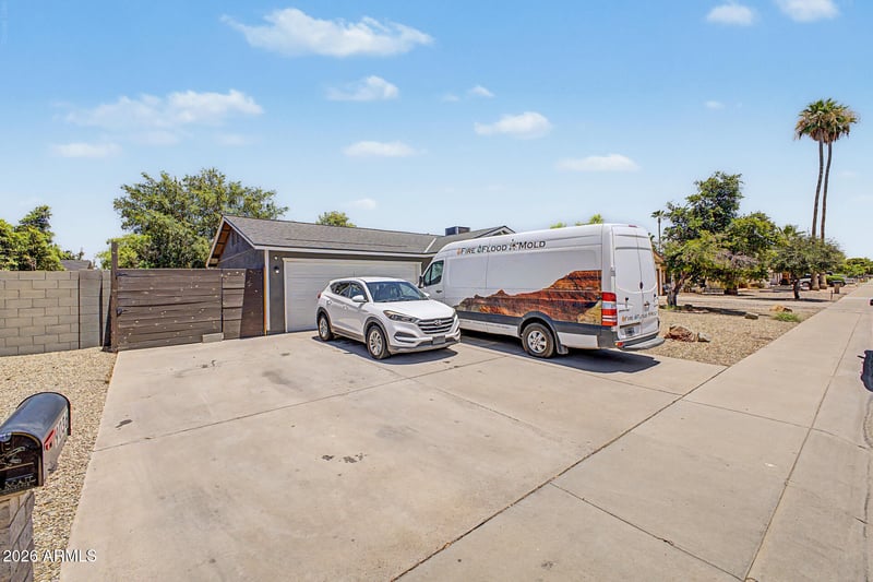 9036 W Royal Palm Rd, Peoria, AZ 85345