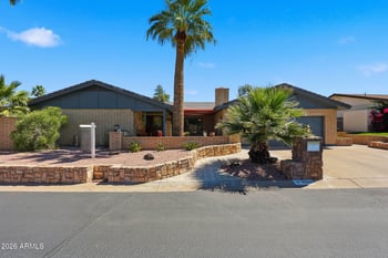 9037 Arroya Grande Dr, Phoenix, AZ 85028