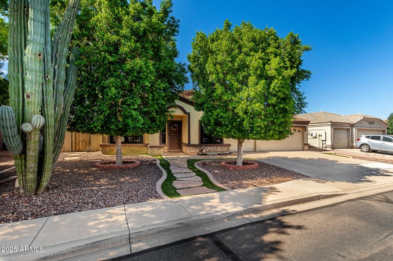 904 105th St, Mesa, AZ 85208
