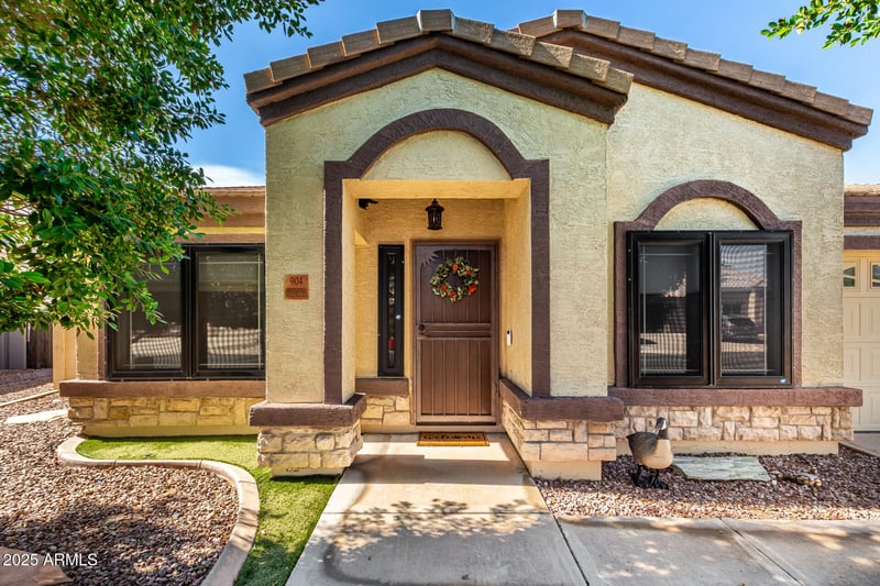 904 105th St, Mesa, AZ 85208