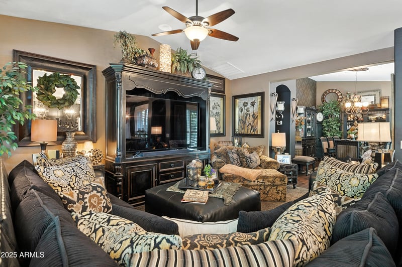 904 Mead Dr, Chandler, AZ 85249
